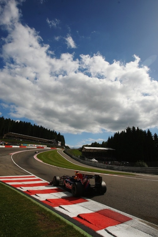 Illustration for article titled 2009 Belgian Grand Prix: A Mega-Gallery of Supreme Wackiness
